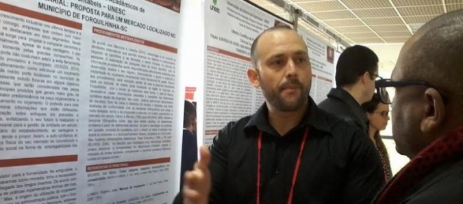 Curso de Ci�ncias Cont�beis realiza evento de inicia��o cient�fica