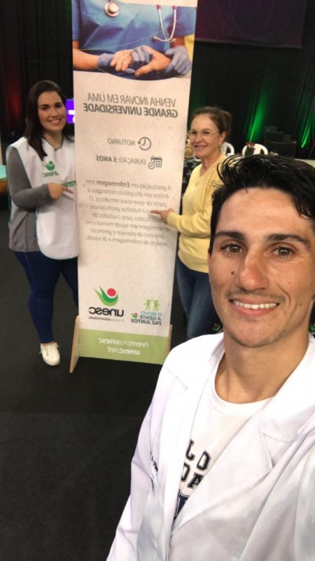 Curso Enfermagem Feira das Profiss�es