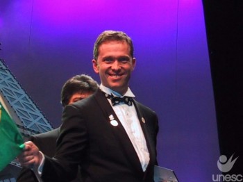 Palestra de presidente da Herbalife muda de local