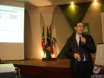 Presidente do Conselho Federal de Engenharia e Arquitetura abre 7� Semana da Civil