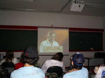 Exibi��o de v�deo marca inicio de projeto sobre C�sio 137, no CAP