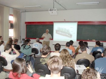 Engenheiro da Deflor ministra minicurso na Unesc