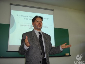 Jornalista da PUCRS fala da �rea como estrat�gia nas universidades