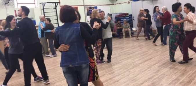 O Curso de enfermagem com a Residncia Multiprofissional de Sade Coletiva, na semana do V Simpsio da Residncia