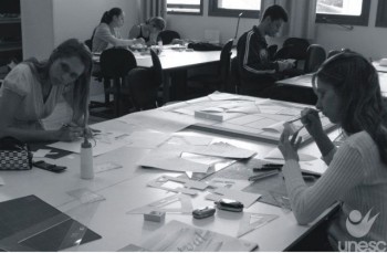 Curso da Unesc exp�e maquetes no evento, em SP