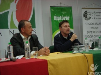 Professor fala sobre negros e esp�ritos na capital federal no in�cio do s�culo XX 