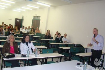 Ouvidoria permite cultura de cidadania, diz professora da UECE