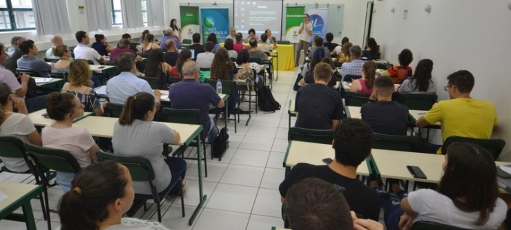 Unesc sedia debate com professor de Portugal sobre a importncia dos recursos hdricos