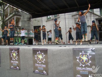 Pra�a Nereu Ramos tem apresenta��es no Palco Alternativo