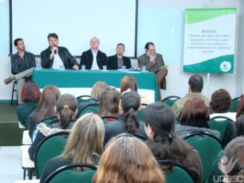 Funcion�rios t�m participa��o relevante