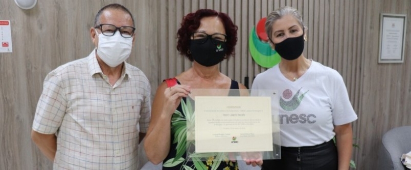 Ap�s 26 anos de dedica��o, professora Janete Trich�s se despede da Unesc