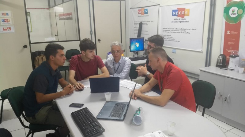 Projeto de Extens�o sobre o Observat�rio Social 2019