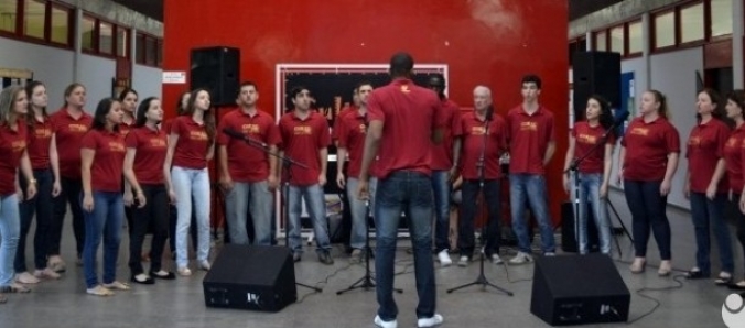 Audi��o seleciona novos talentos para o Coral e Cia de Dan�a Unesc