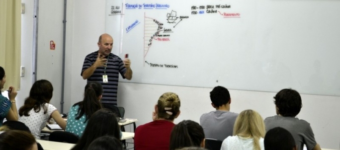 �ltimos dias: Unesc contrata professores