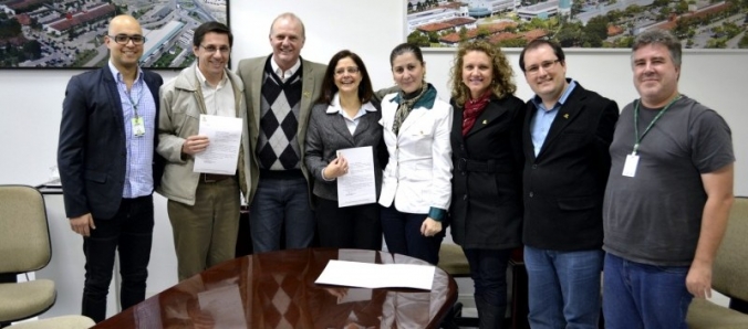 Professores tomam posse da primeira coordena��o do PPGDS