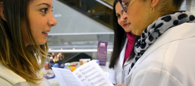 A��o dupla: Unesc orienta sobre Ergonomia e Riscos da Automedica��o neste s�bado e na segunda