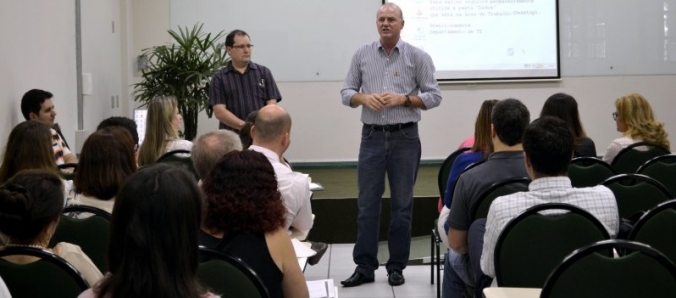 UNA CSA discute crit�rios para projetos de Extens�o