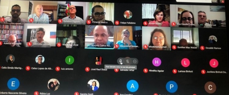 Professor da Unesc compartilha experincias em encontro do Conselho Estadual de Educao de Santa Catarina