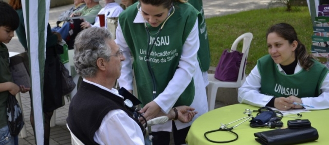 Dia Mundial da Sa�de: Unesc leva atendimentos � Pra�a Nereu Ramos