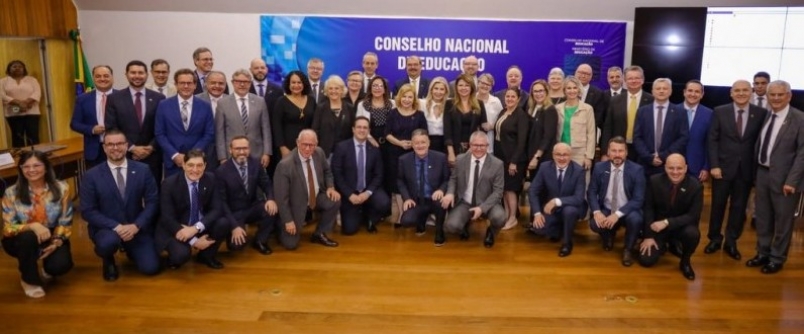 Lideran�as do Sul participam da cria��o da Frente Parlamentar Mista em Defesa das Universidades Comunit�rias