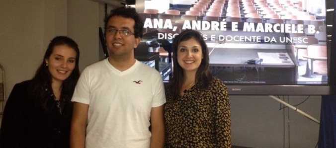 Alunos e professora ministram oficina na UFSC