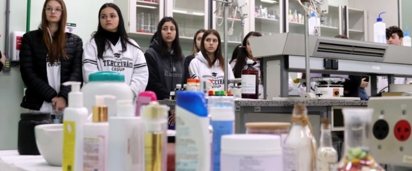 Explorando horizontes: Alunos do Cedup descobrem as oportunidades da Unesc