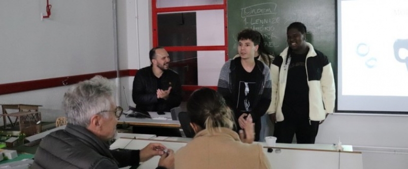 Inova��o no Design: Acad�micos da Unesc criam modelos de joias masculinas