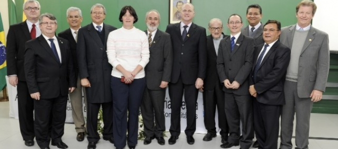 Reitor � eleito conselheiro da Associa��o Brasileira das Universidades Comunit�rias