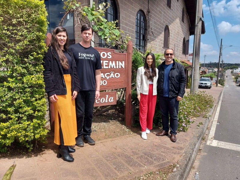 Projeto de Extenso nos Vales da Uva Goethe visita a Vincola Quarezemin