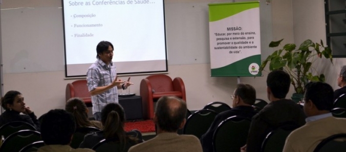 Capacita��o para conselheiros municipais de sa�de encerra na Unesc