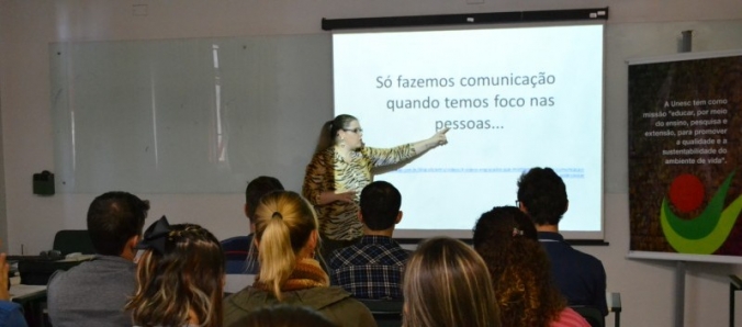 Colaboradores participam de capacitao sobre Comunicao