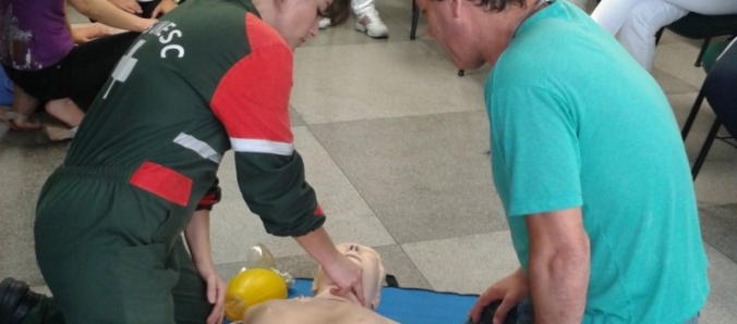 Unesc promove capacita��o sobre parada cardiorrespirat�ria