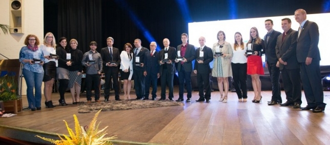 Unesc � premiada com M�rito Lojista