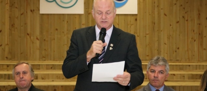 Reitor � palestrante do Semin�rio Estadual de Sistemas de Ensino