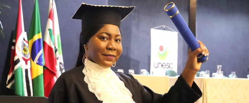 �Gratid�o sem limites�: Mais de 70 acad�micos colam grau e tornam-se profissionais em cerim�nia na Unesc