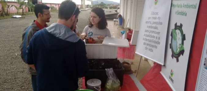 Curso realiza oficinas de compostagem domiciliar