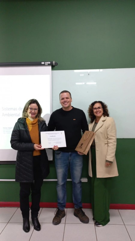 SISTEMA DE GEST�O AMBIENTAL