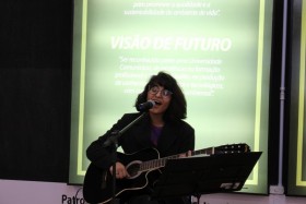 Msica no campus para homenagear os estudantes