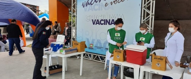 Profissionais da Unesc integram aes da Campanha de Vacinao