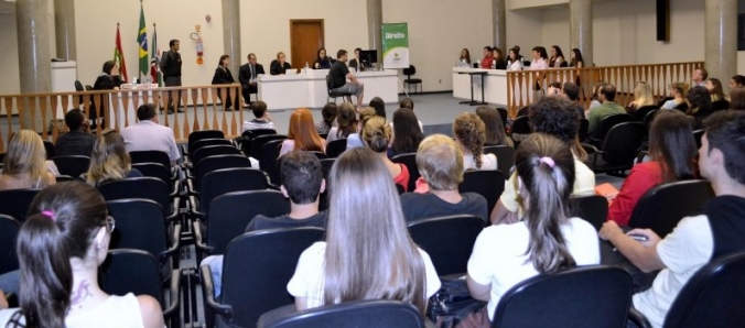 Vestibular ou SIM: Direito Unesc � �nico curso no Estado com Unidade Judici�ria de Coopera��o em parceria com o TJSC