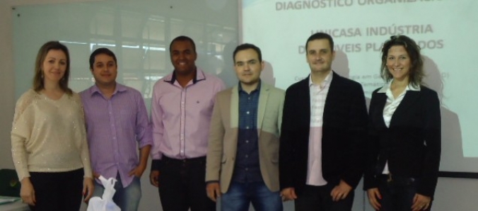 Alunos de Gest�o Comercial realizam diagn�stico comercial de empresas da regi�o