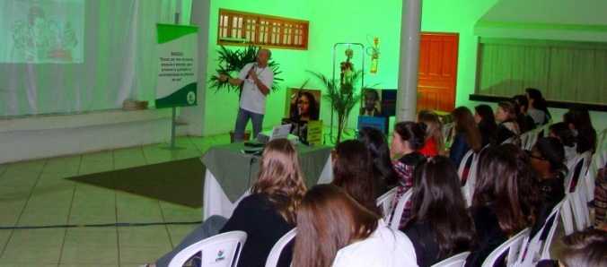 Jovens encerram preparao para o ENEM, na Unesc