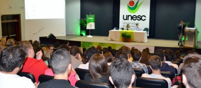 Jornada de Medicina rene profissionais, alunos e professores