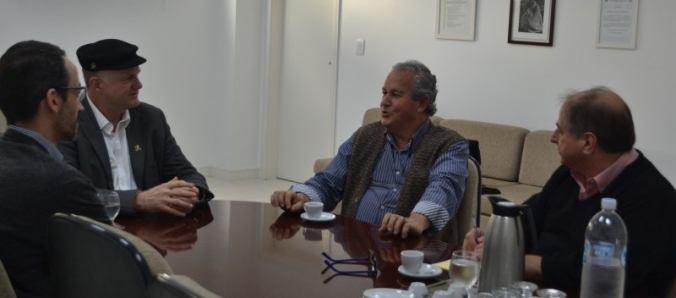 Representantes do Observat�rio Social de I�ara visitam Unesc