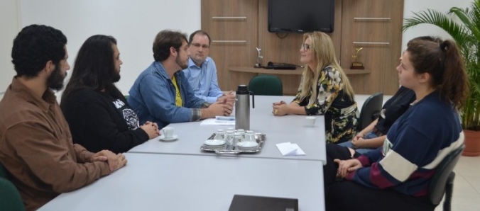 Reitoria recebe visita da Uni�o Catarinense dos Estudantes