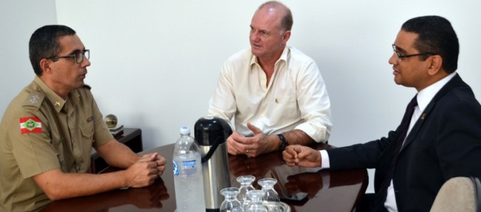 Unesc recebe visita cortesia do comandante da 2� Companhia da Pol�cia Militar Rodovi�ria
