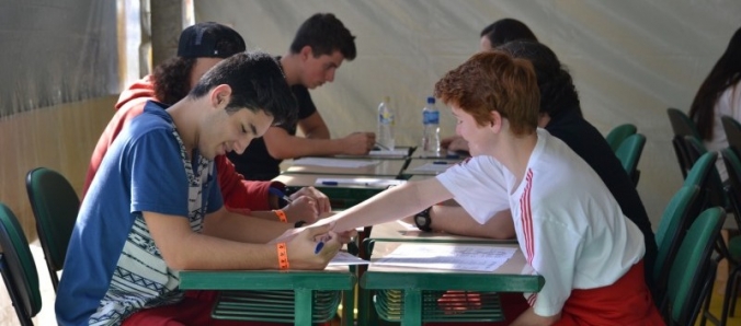 Estudantes participam de teste de orienta��o profissional da Feira das Profiss�es