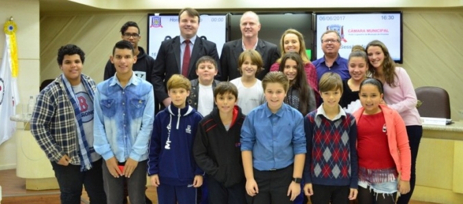 Reitor participa da primeira sess�o de 2017 do projeto C�mara Mirim