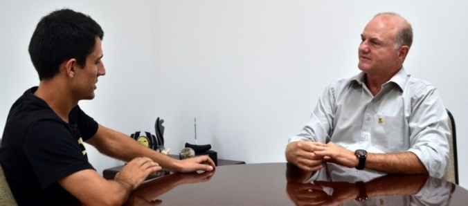 Reitor � paraninfo de nova turma de Bombeiros Comunit�rios de Crici�ma