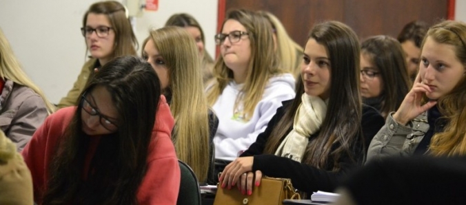 Pr�-selecionados no Prouni devem agendar entrevistas at� ter�a-feira